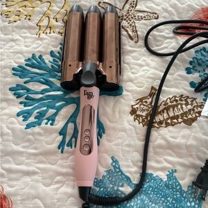 Lange Rose and Black Triple Barrel Hair Styler